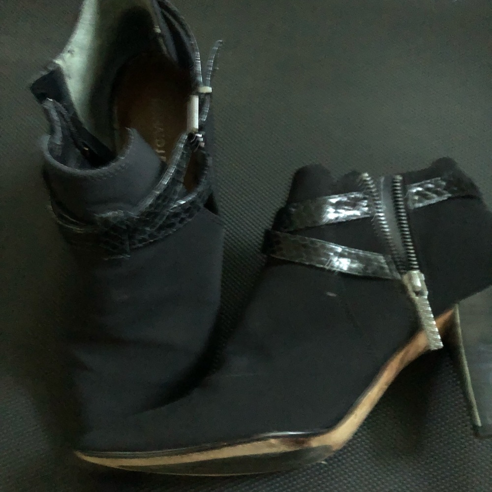 Ankle booties with heel